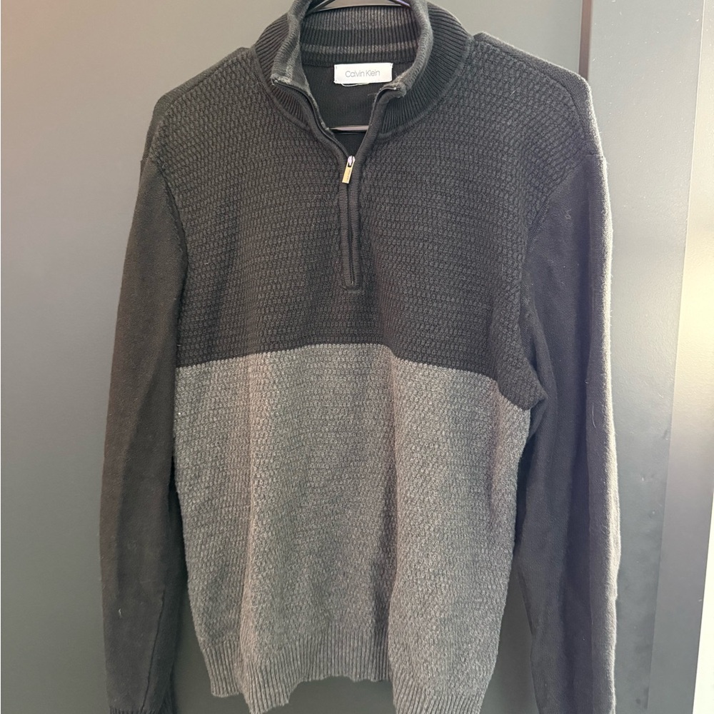 Calvin Klein Men's Gray Sweater